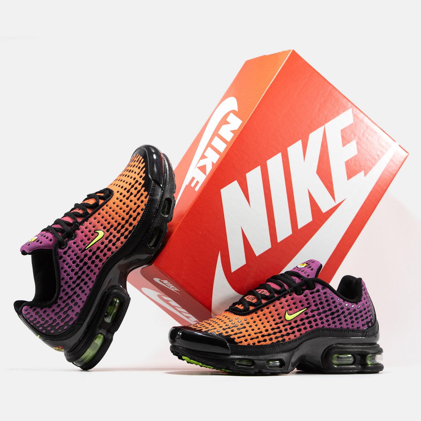 NIKE AIR MAX PLUS VII DUSK