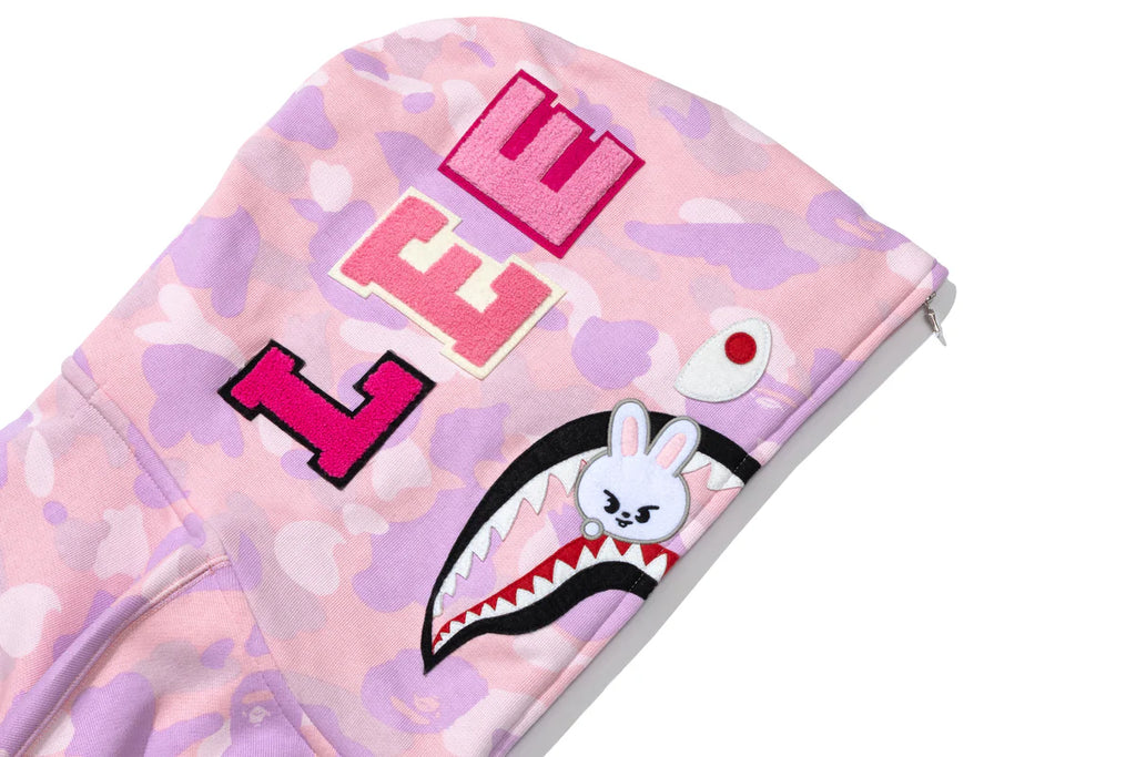 BAPE X STRAY KIDS SHARK FULL ZIP HOODIE IN PINK