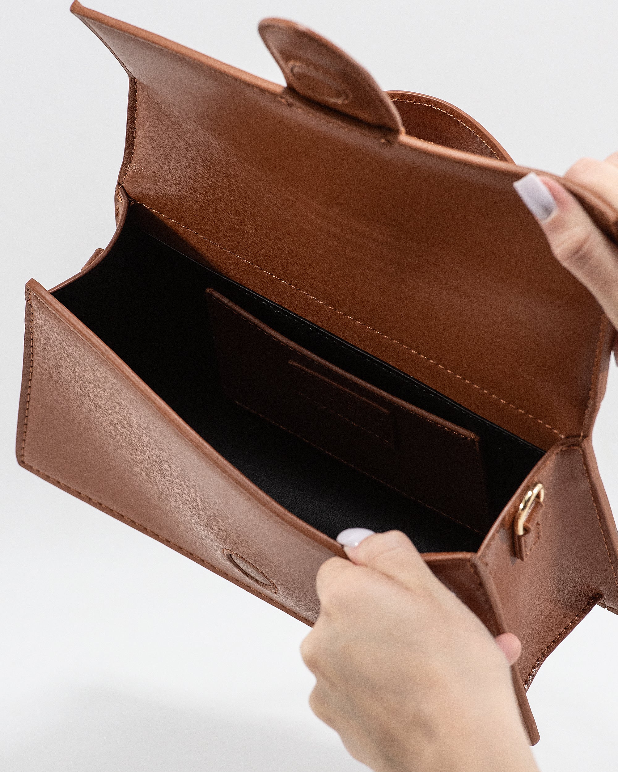 JACQUEMUS LE GRAND BAMBINO BAG