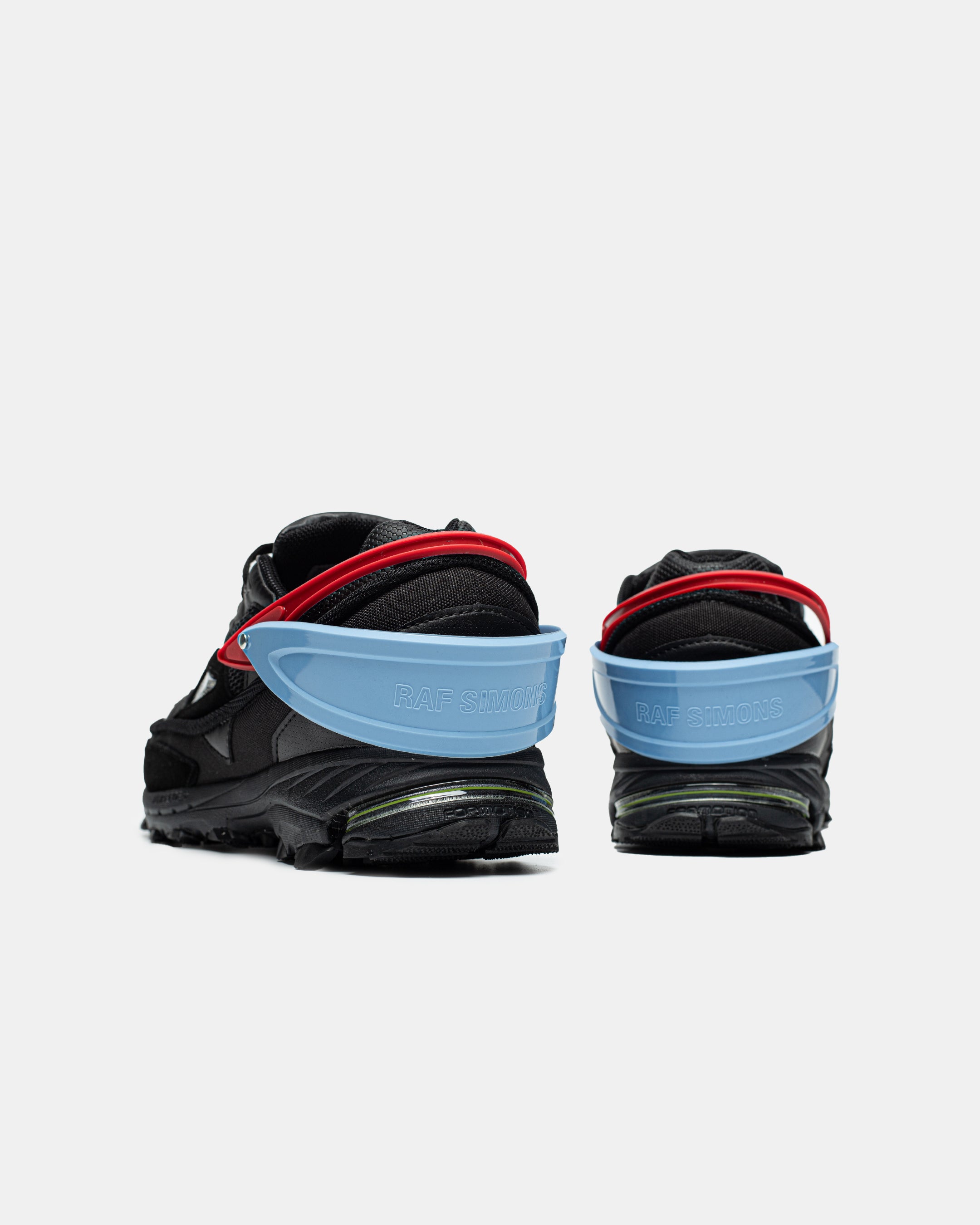 ADIDAS RAF SIMONS RESPONSE TRAIL