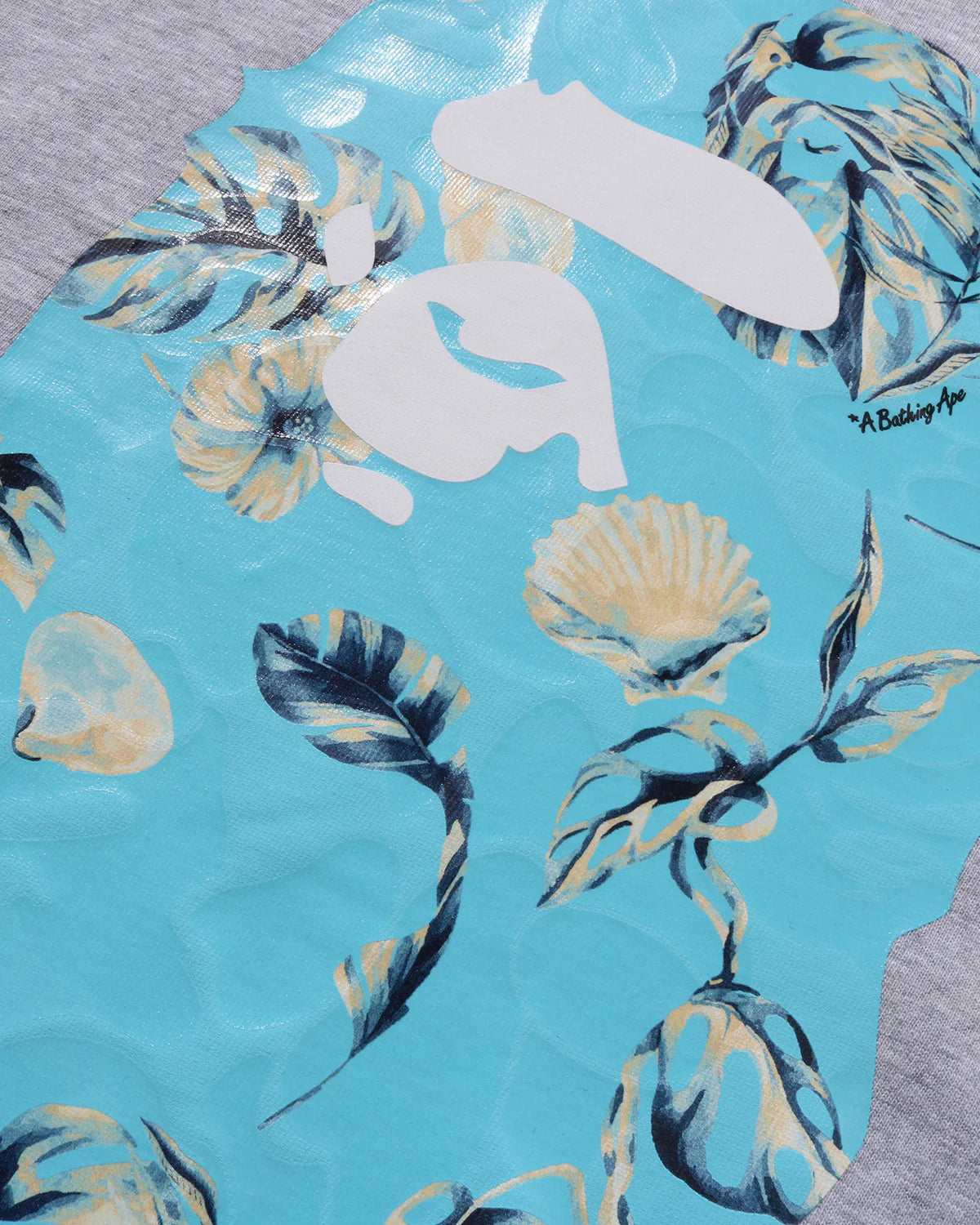 BAPE VACATION PATTERN APE HEAD RELAXED FIT TEE