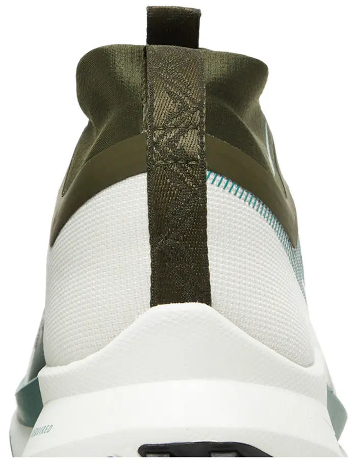 NIKE REACT PEGASUS TRAIL 4 GORE-TEX “LIGHT BONE CARGO KHAKI”