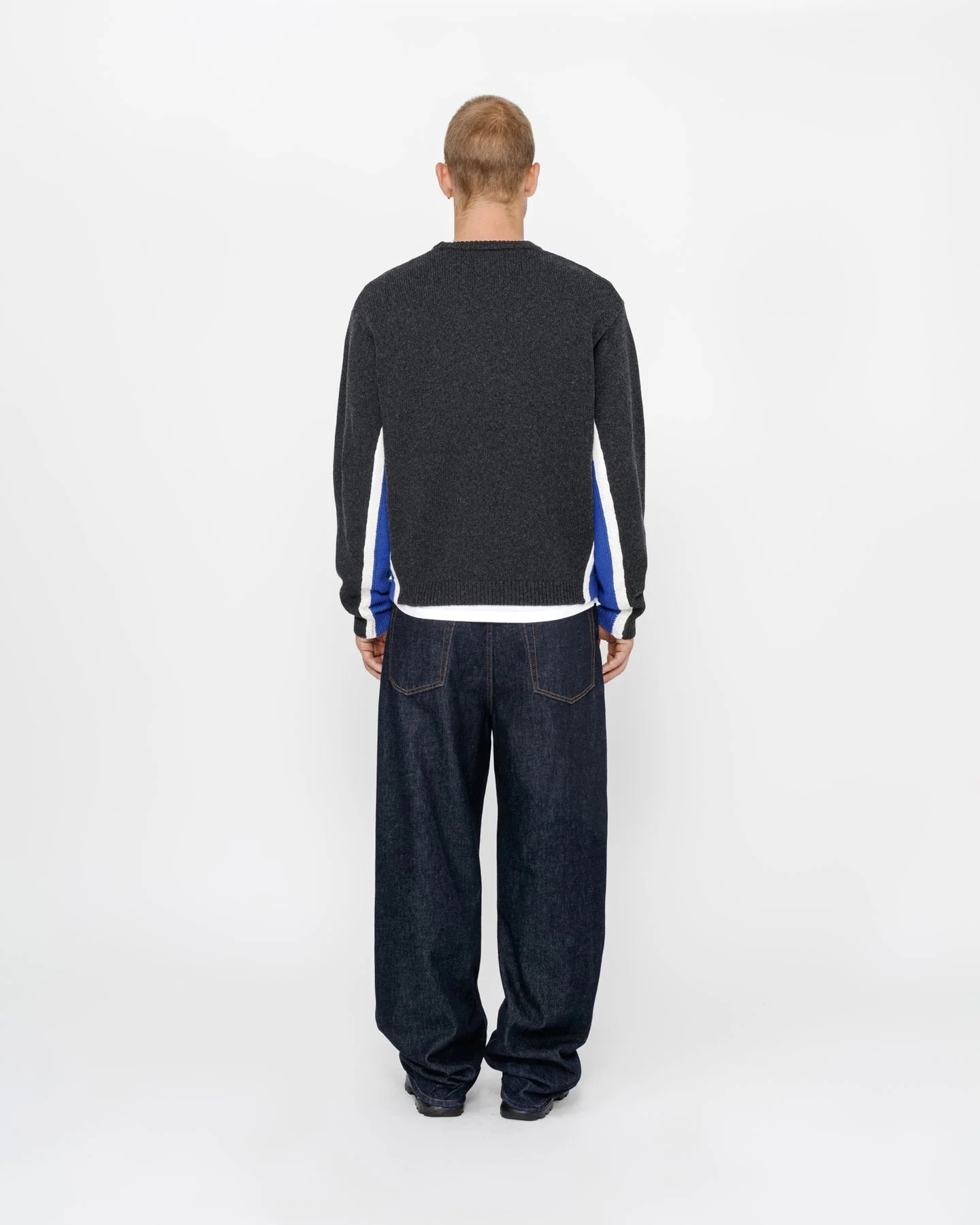 STUSSY CONTRAST STRIPE CREW CHARCOAL