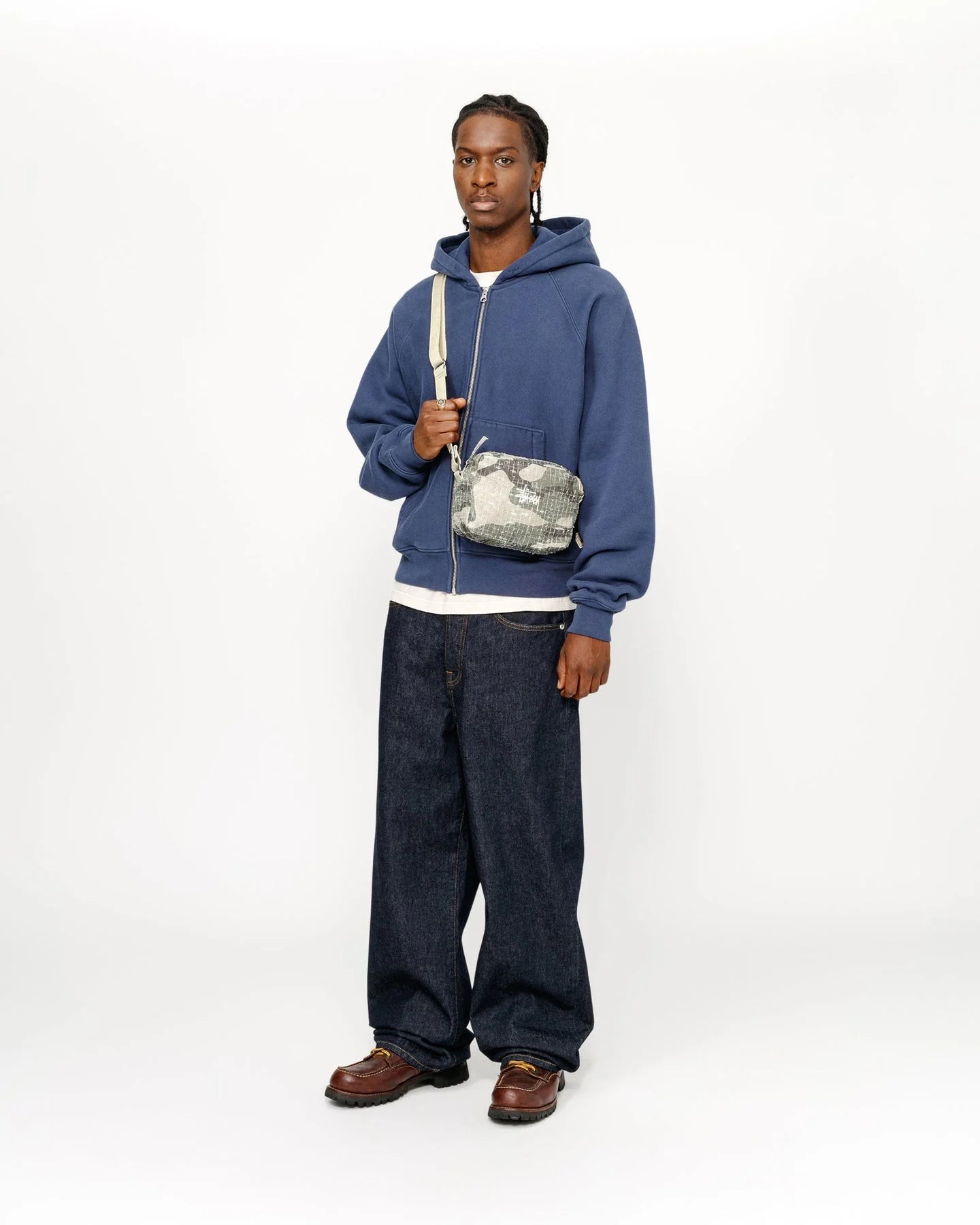 STUSSY NEEDLE PUNCH SIDE POUCH CAMO