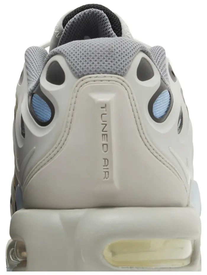NIKE AIR MAX PLUS DRIFT “LIGHT SMOKE GREY”