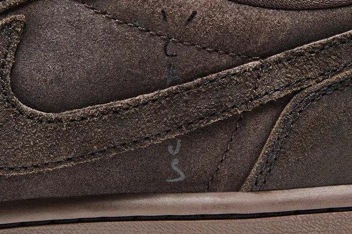 TRAVIS SCOTT X AIR JORDAN 1 RETRO LOW OG SP “VELVET BROWN”