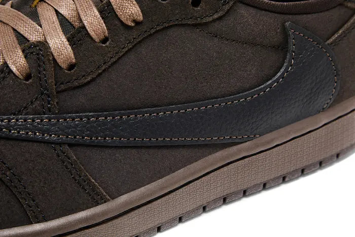 TRAVIS SCOTT X AIR JORDAN 1 RETRO LOW OG SP “VELVET BROWN”