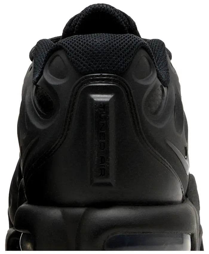 NIKE AIR MAX PLUS DRIFT “BLACK ANTHRACITE”