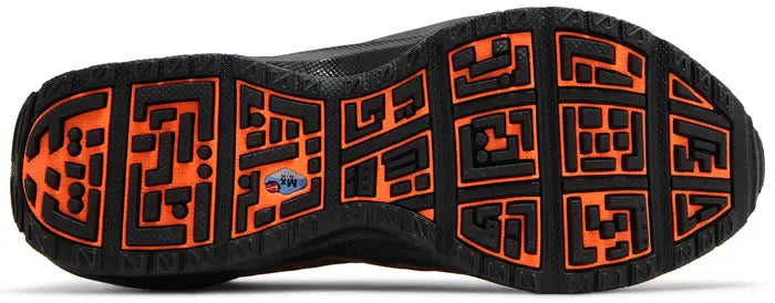 NIKE AIR SUNDER MAX GORE-TEX “HYPER CRIMSON”