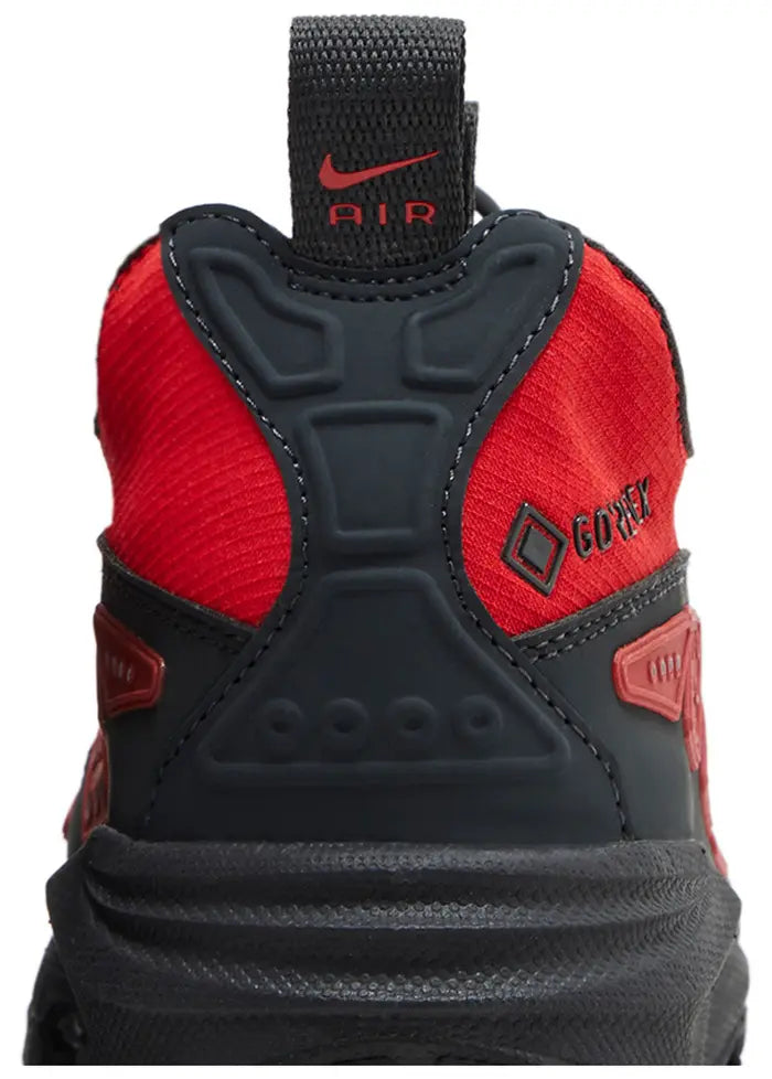 NIKE AIR SUNDER MAX GORE-TEX “HYPER CRIMSON”