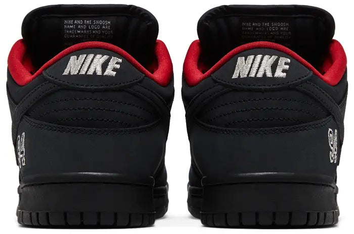 SUPREME X NIKE DUNK LOW SB “BLACK”
