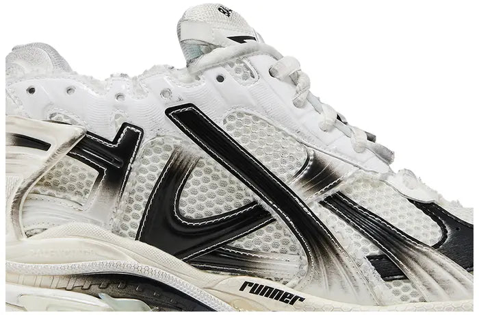 BALENCIAGA RUNNER SNEAKER “GRADIENT – WHITE BLACK”