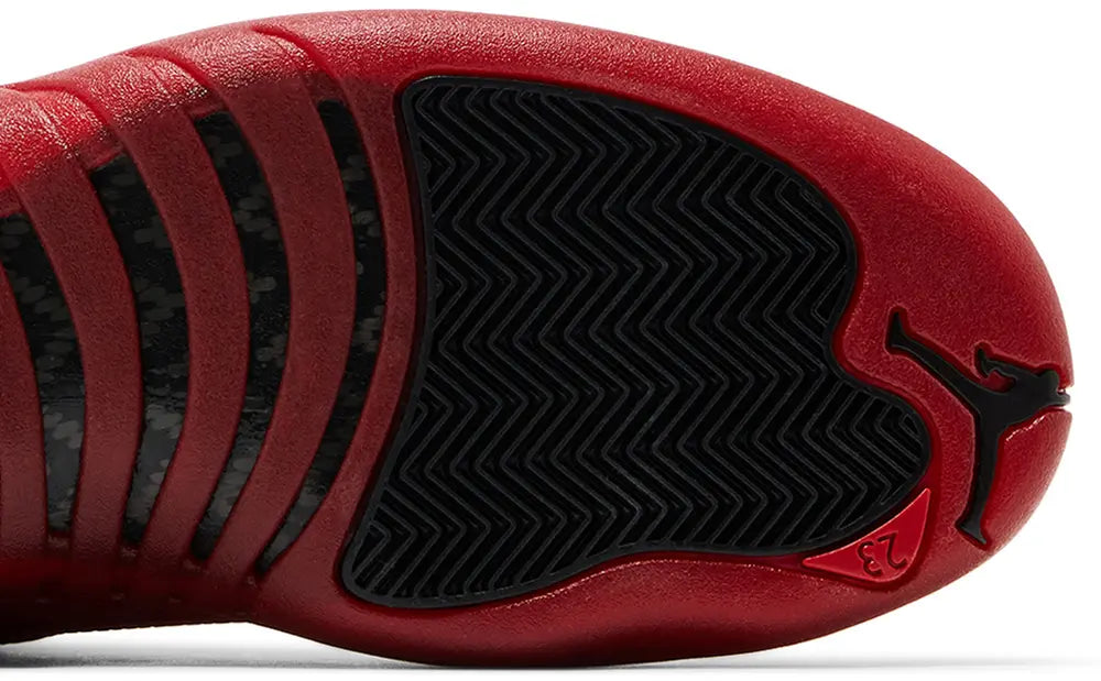 AIR JORDAN 12 RETRO "FLU GAME" 2025