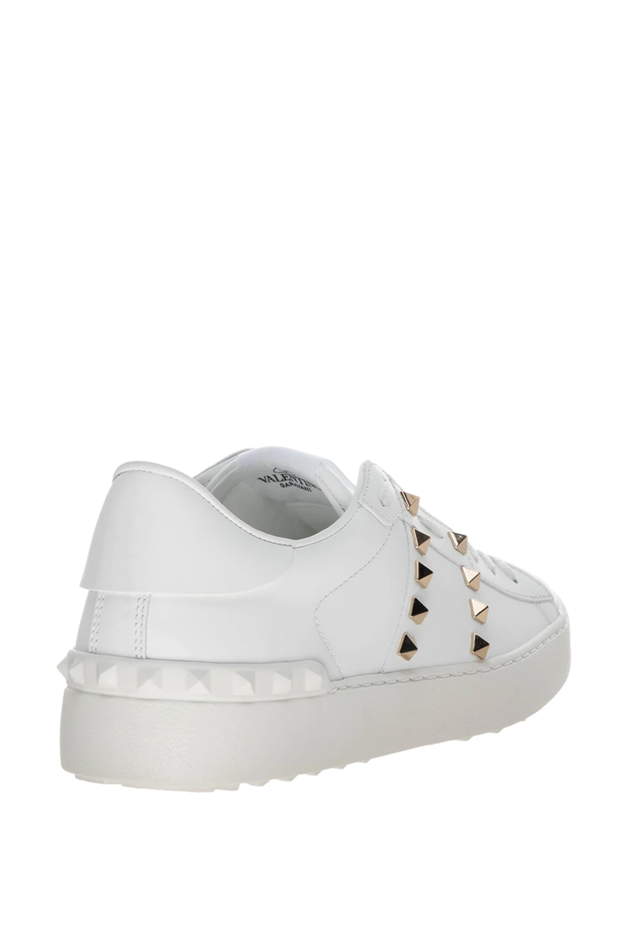VALENTINO GARAVANI ROCKSTUD UNTITLED SNEAKER IN WHITE/GOLD