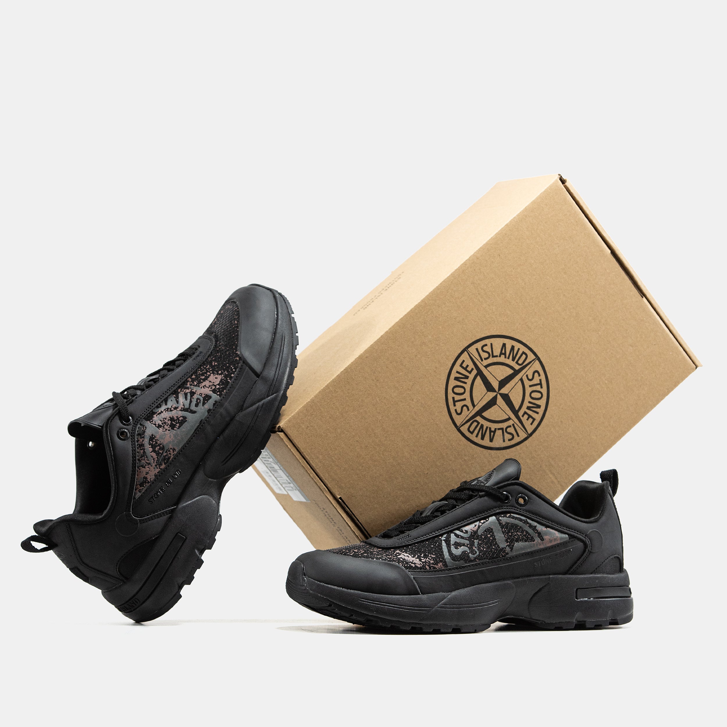 STONE ISLAND GRIME SNEAKERS IN "ALL BLACK"