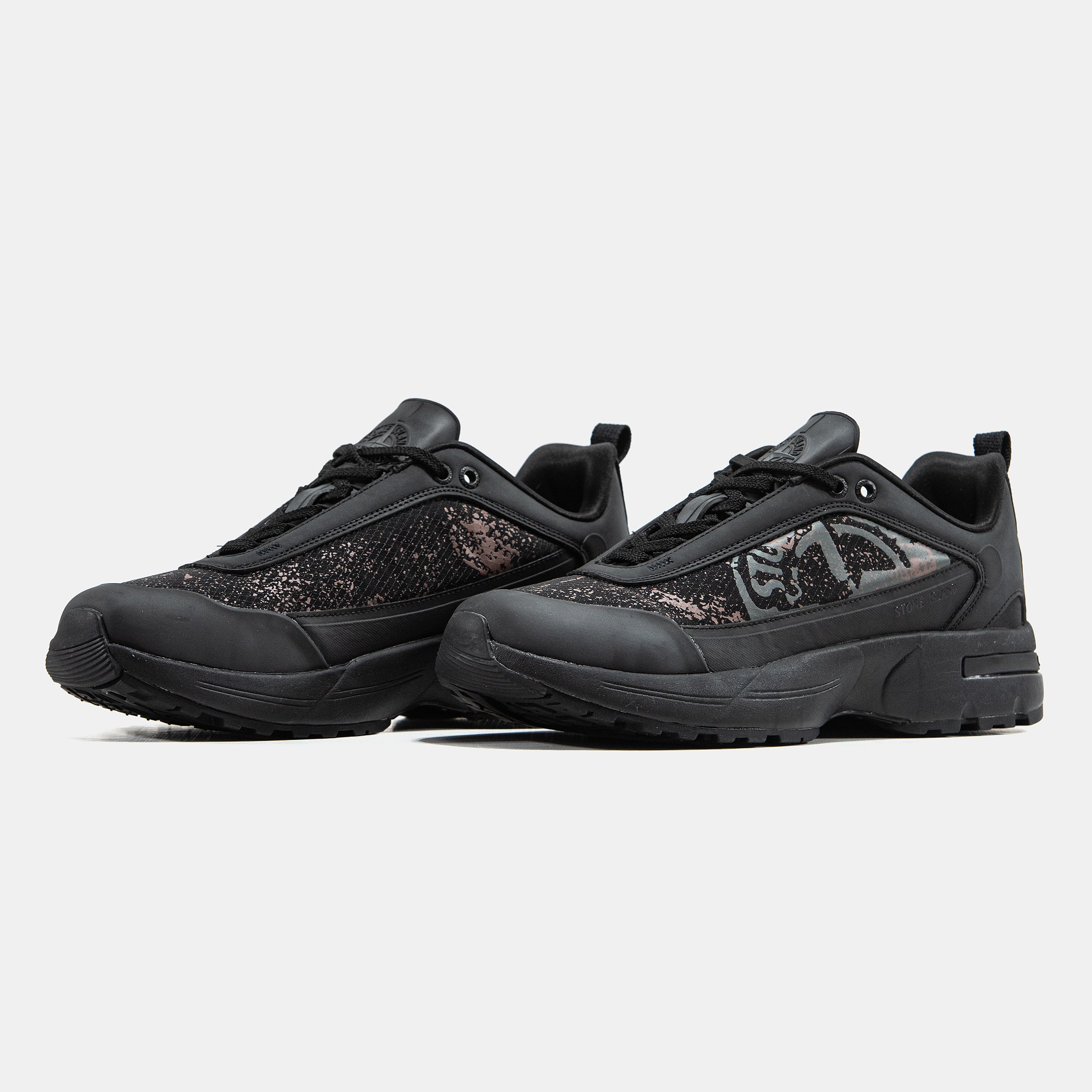 STONE ISLAND GRIME SNEAKERS IN "ALL BLACK"