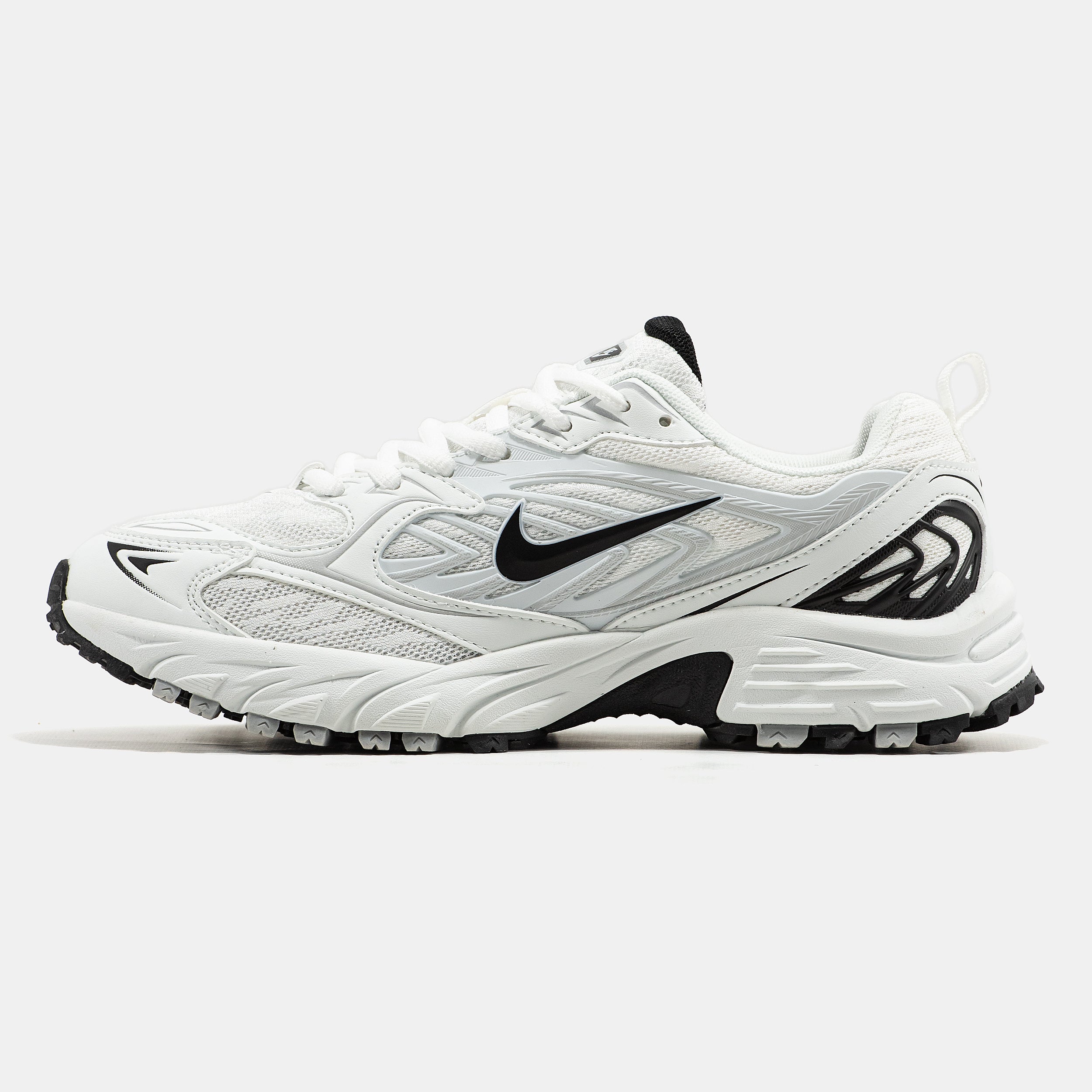 NIKE FIYI V2 IN WHITE