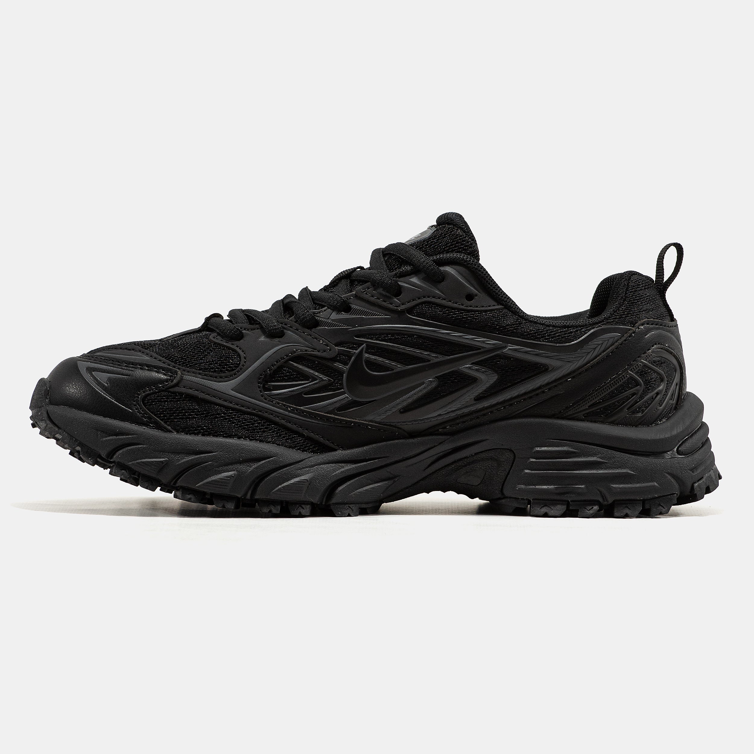 NIKE FIYI V2 IN ALL BLACK