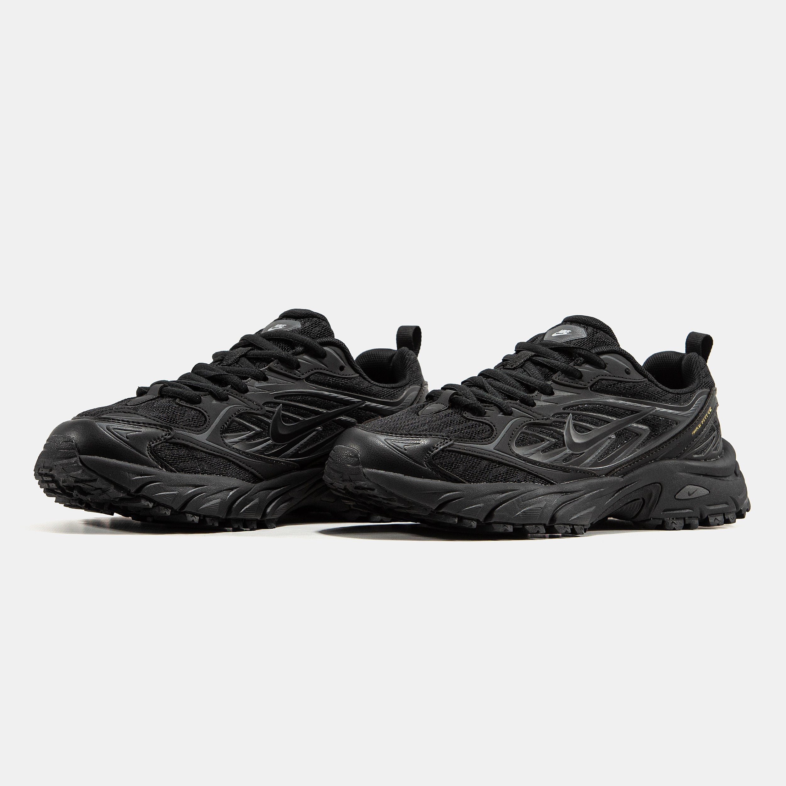 NIKE FIYI V2 IN ALL BLACK