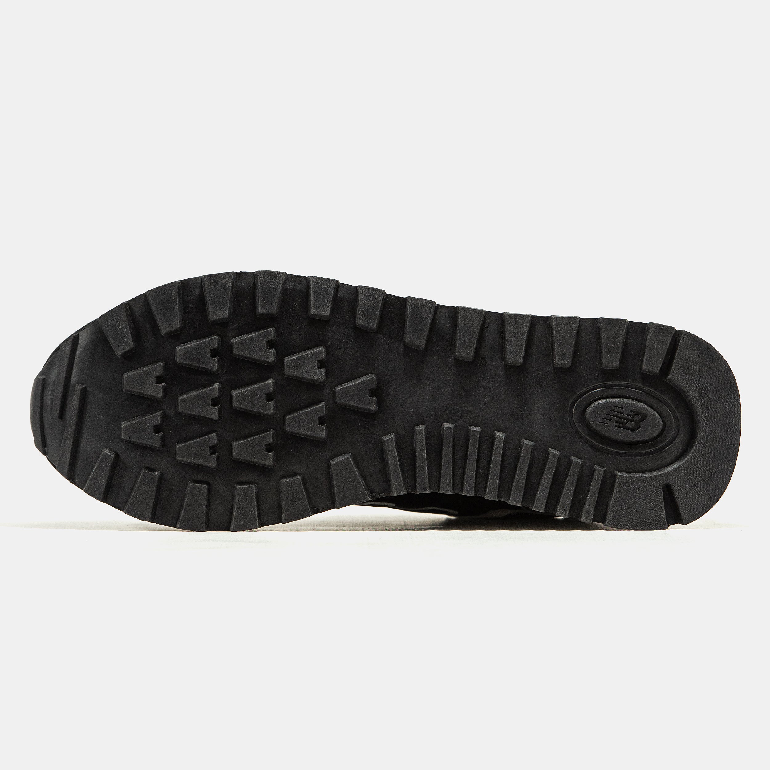 STONE ISLAND X NEW BALANCE 574 IN BLACK/WHITE