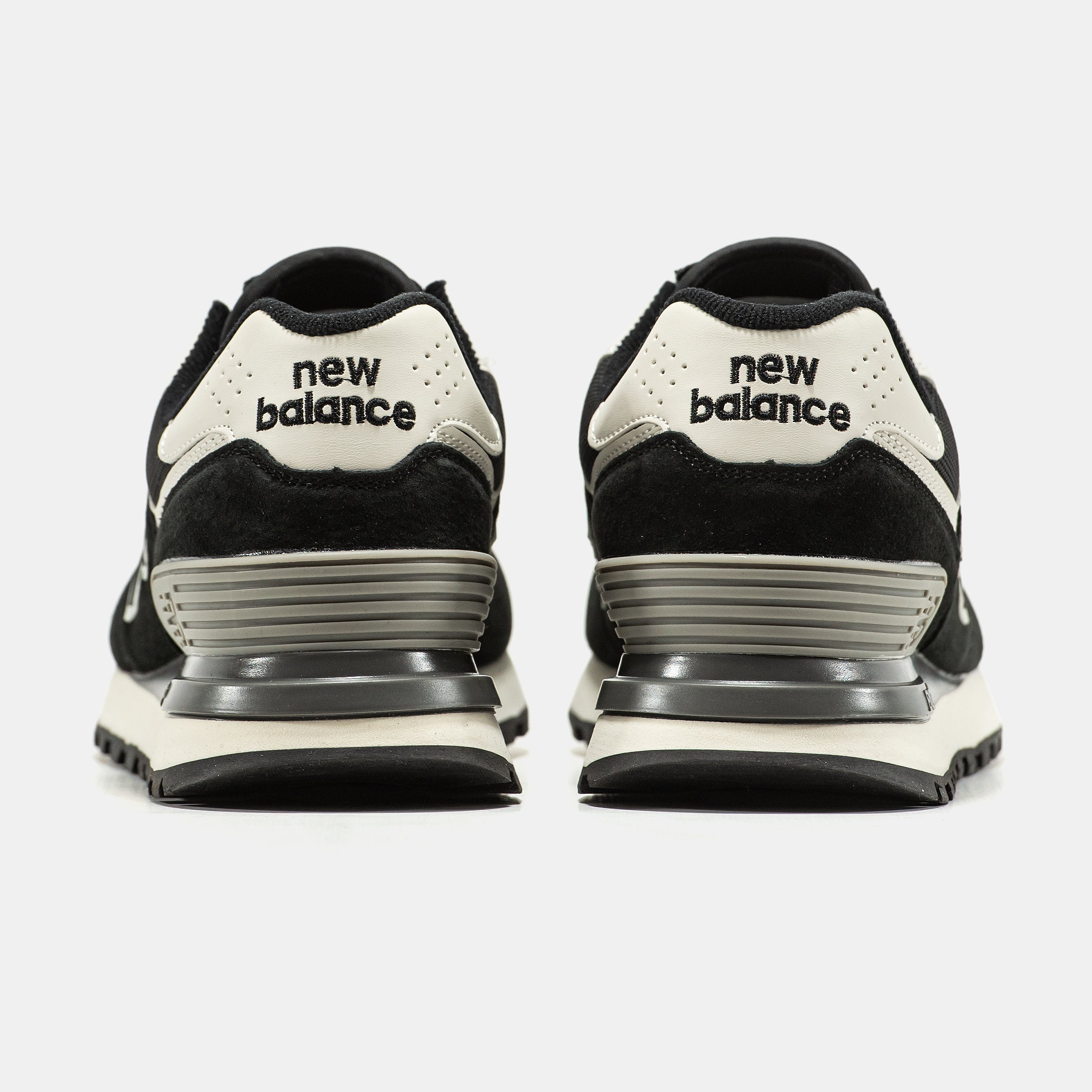 STONE ISLAND X NEW BALANCE 574 IN BLACK/WHITE