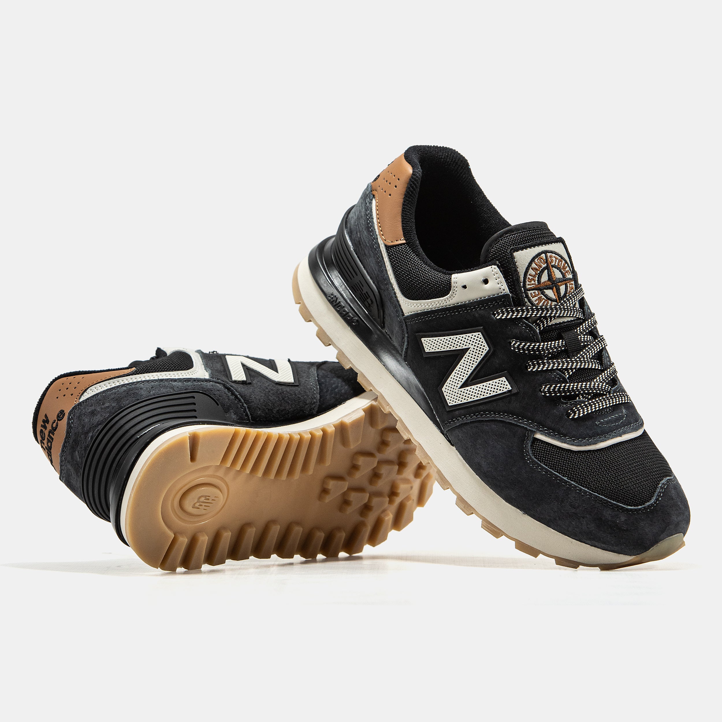 STONE ISLAND X NEW BALANCE 574 IN BLACK/GUM