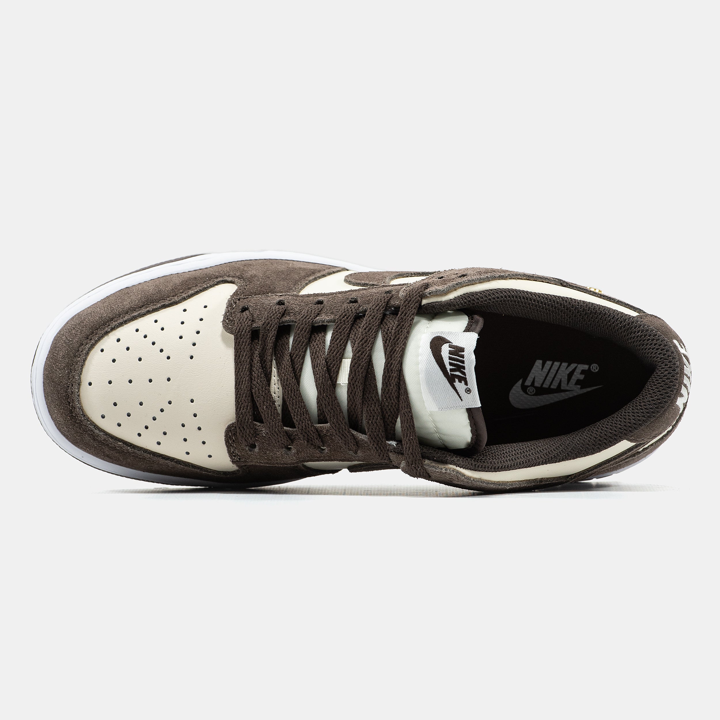 NIKE SB DUNK LOW IN BROWN/BEIGE