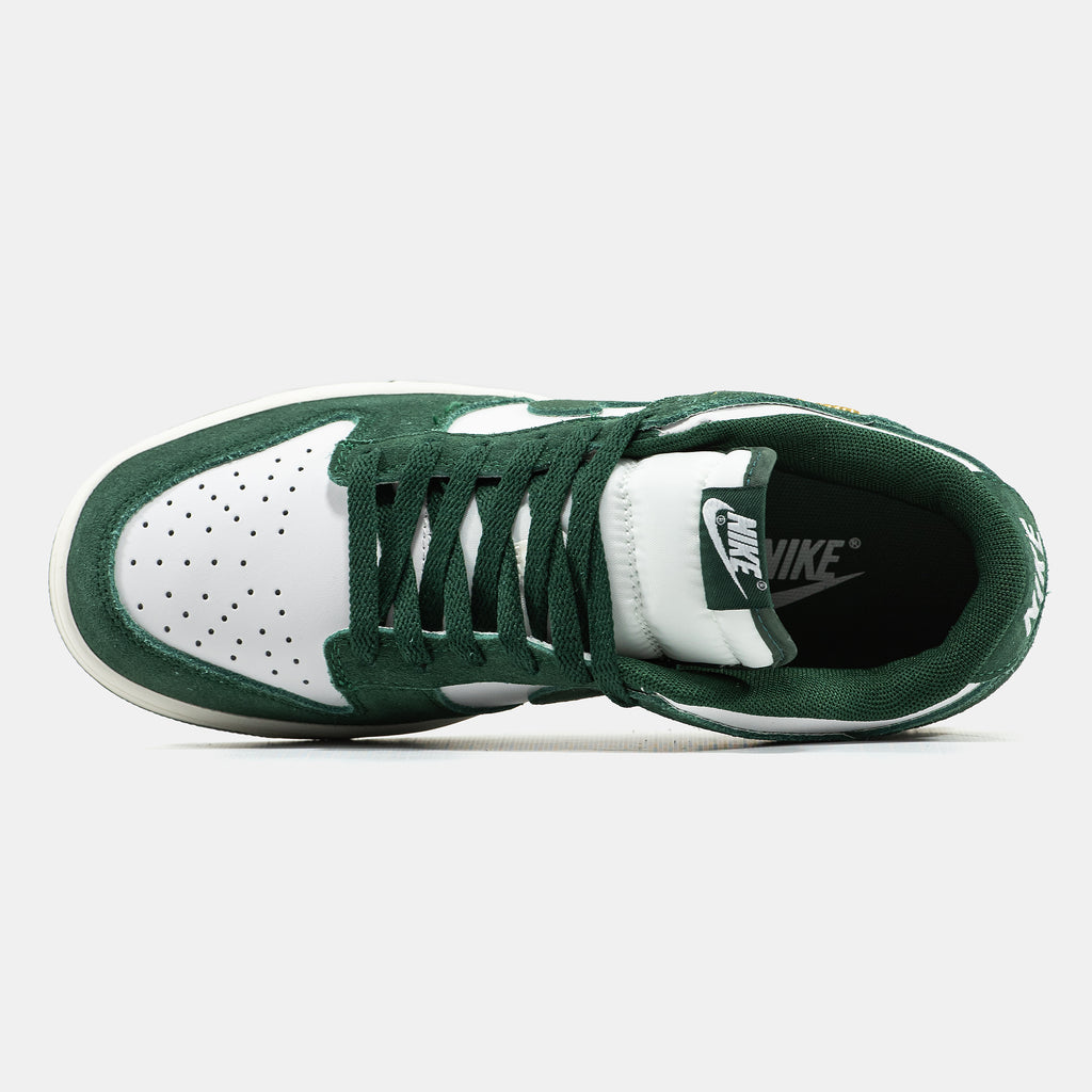 NIKE SB DUNK LOW IN GREEN/WHITE