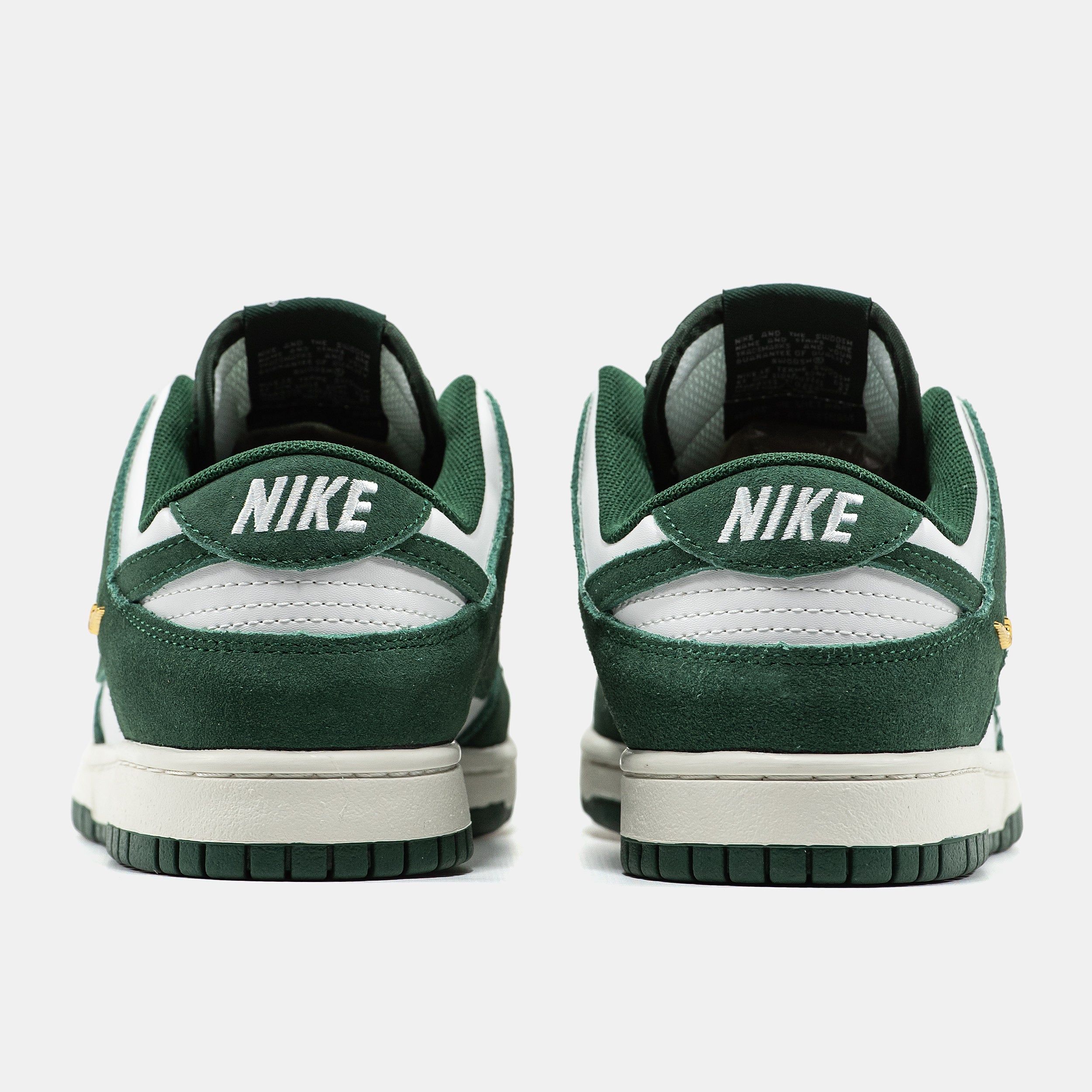 NIKE SB DUNK LOW IN GREEN/WHITE