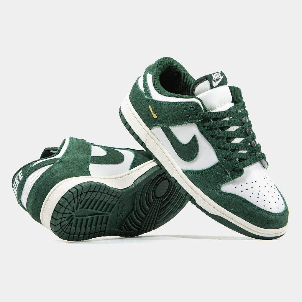 NIKE SB DUNK LOW IN GREEN/WHITE