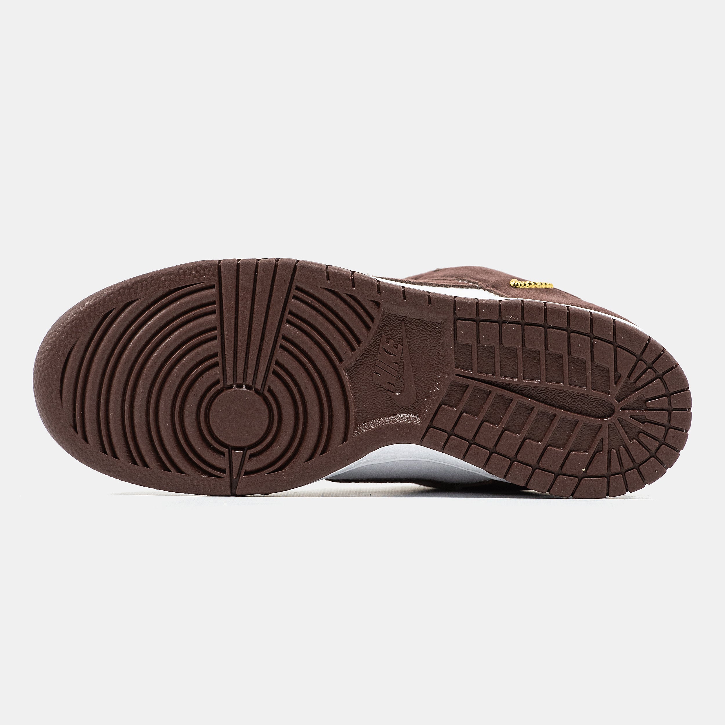 NIKE SB DUNK LOW IN BROWN/WHITE