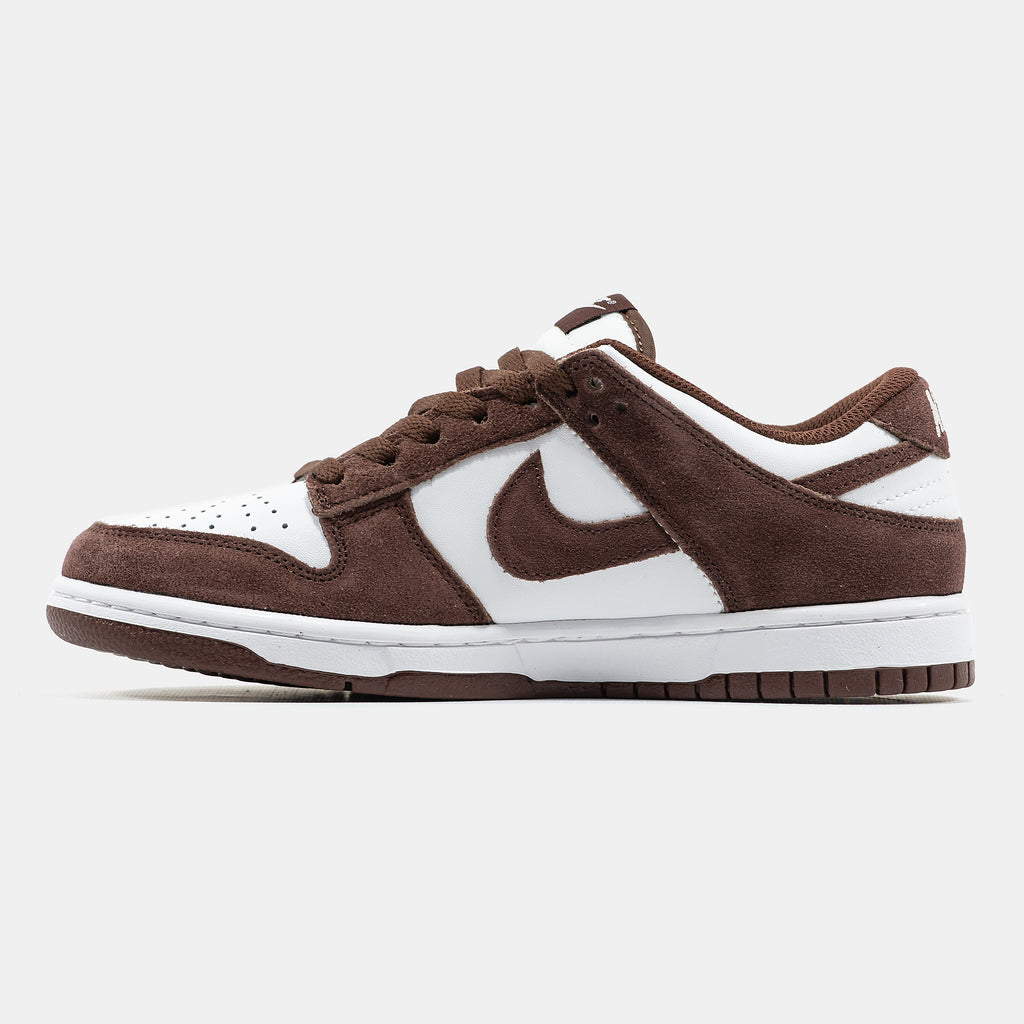 NIKE SB DUNK LOW IN BROWN/WHITE
