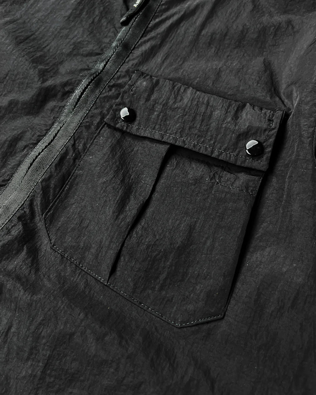 C.P. COMPANY JACKET WITH POCKET BLACK