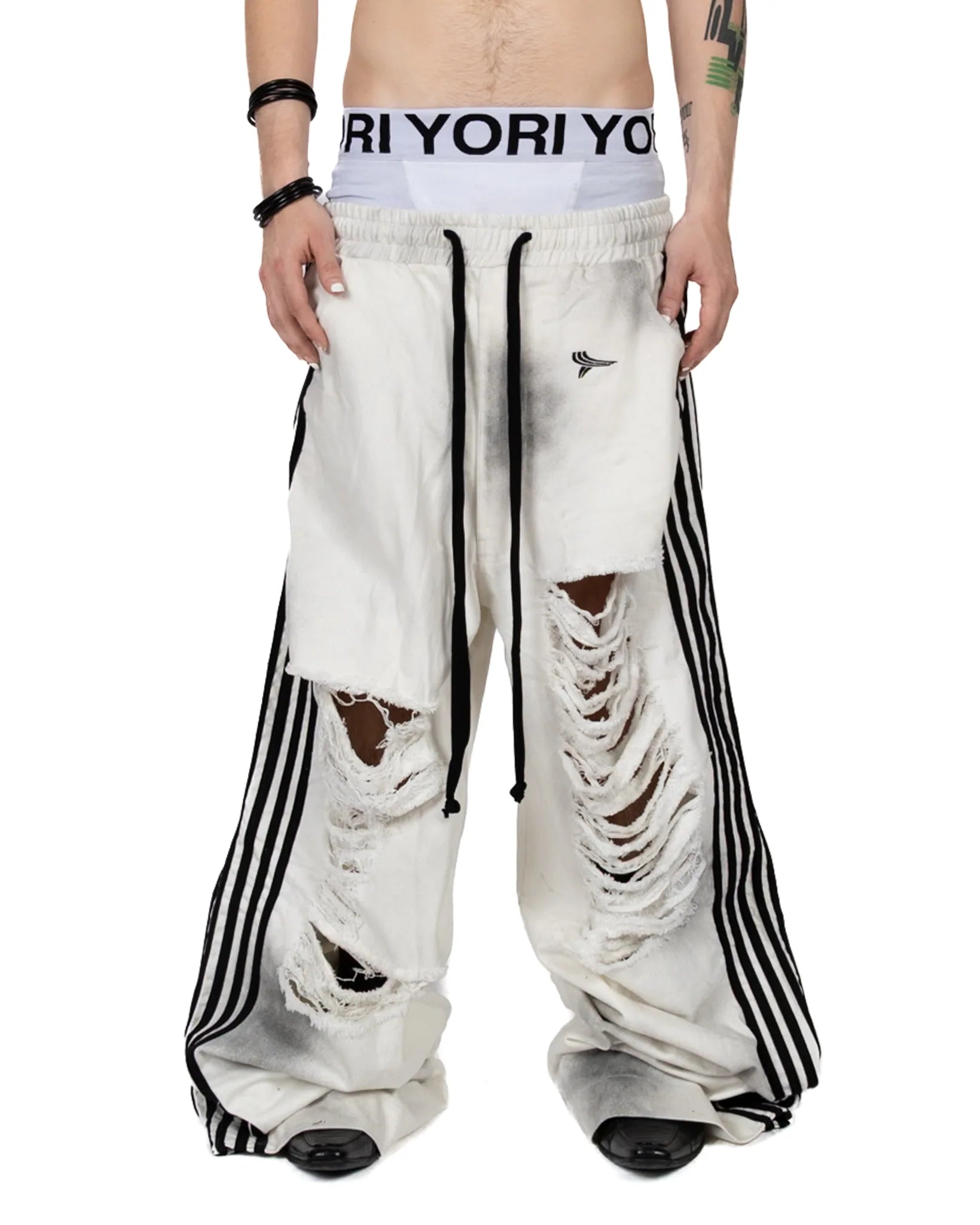 YORI SPORT DIRTY WASH LOGO 5-STRIPE DENIM IN "DIRTY" WASH