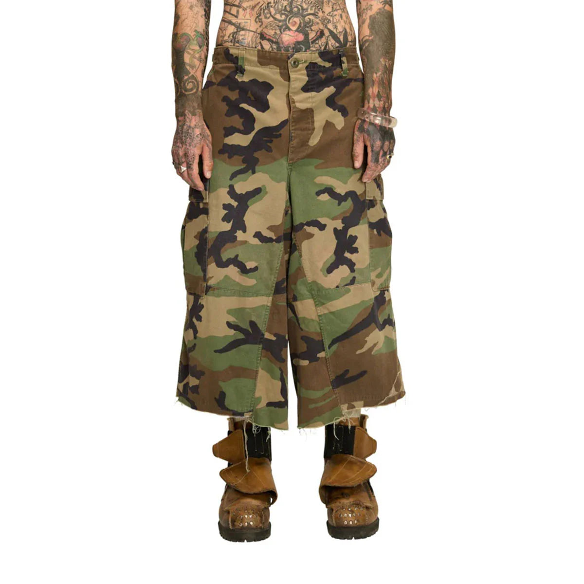 JOSHUA JAMAL WOODLAND CAMO NBHD SHORT
