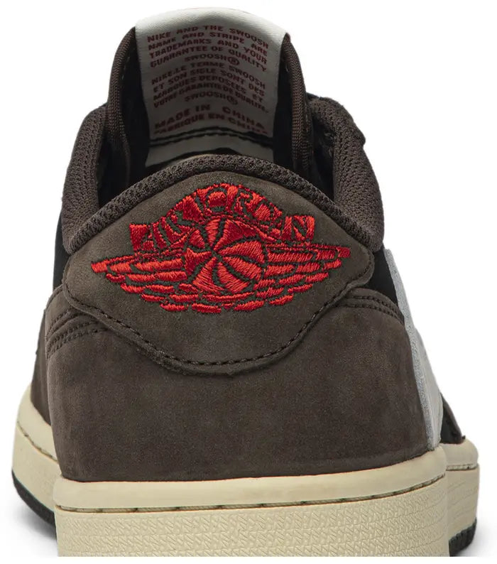 TRAVIS SCOTT X AIR JORDAN 1 LOW “MOCHA”