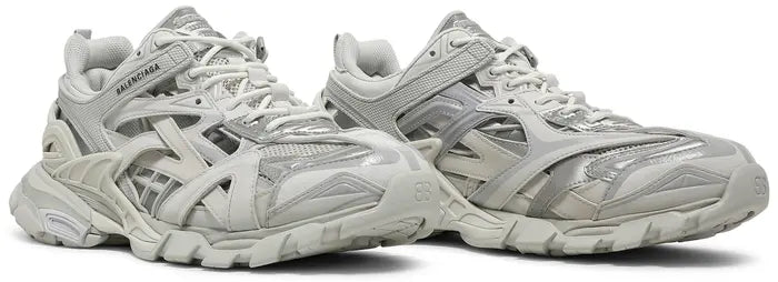 BALENCIAGA TRACK 2.0 TRAINER SNEAKER IN WHITE