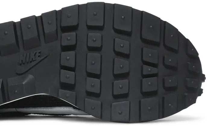 SACAI X NIKE VAPORWAFFLE 'BLACK WHITE'