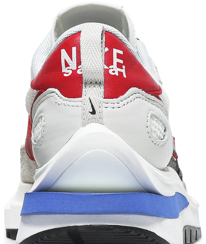 SACAI X NIKE VAPORWAFFLE 'SAIL'