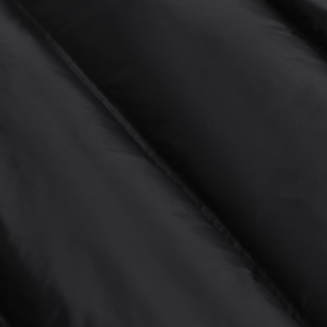 MONCLER POITEVIN HOODED SHORT DOWN JACKET