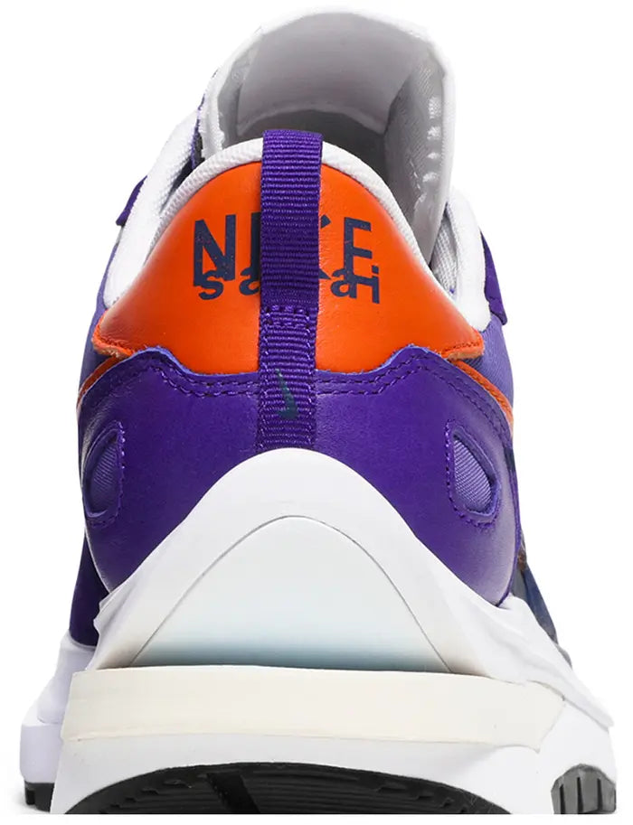 SACAI X NIKE VAPORWAFFLE IN DARK IRIS