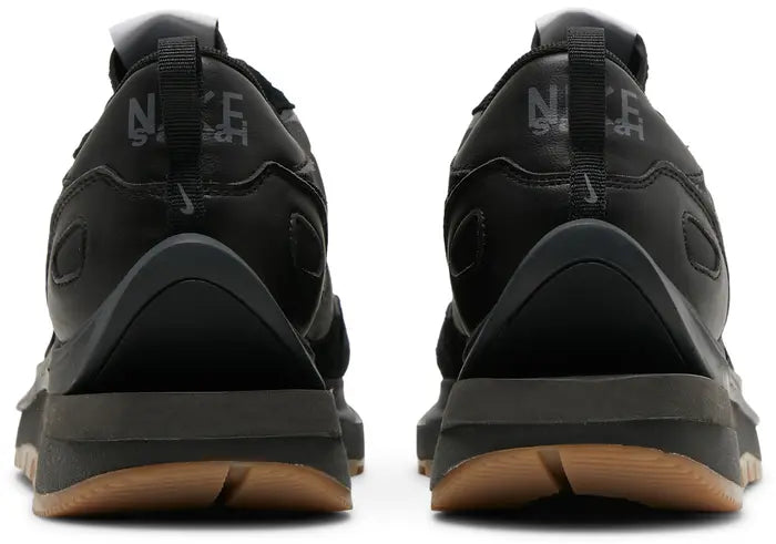SACAI X NIKE VAPORWAFFLE 'BLACK GUM'