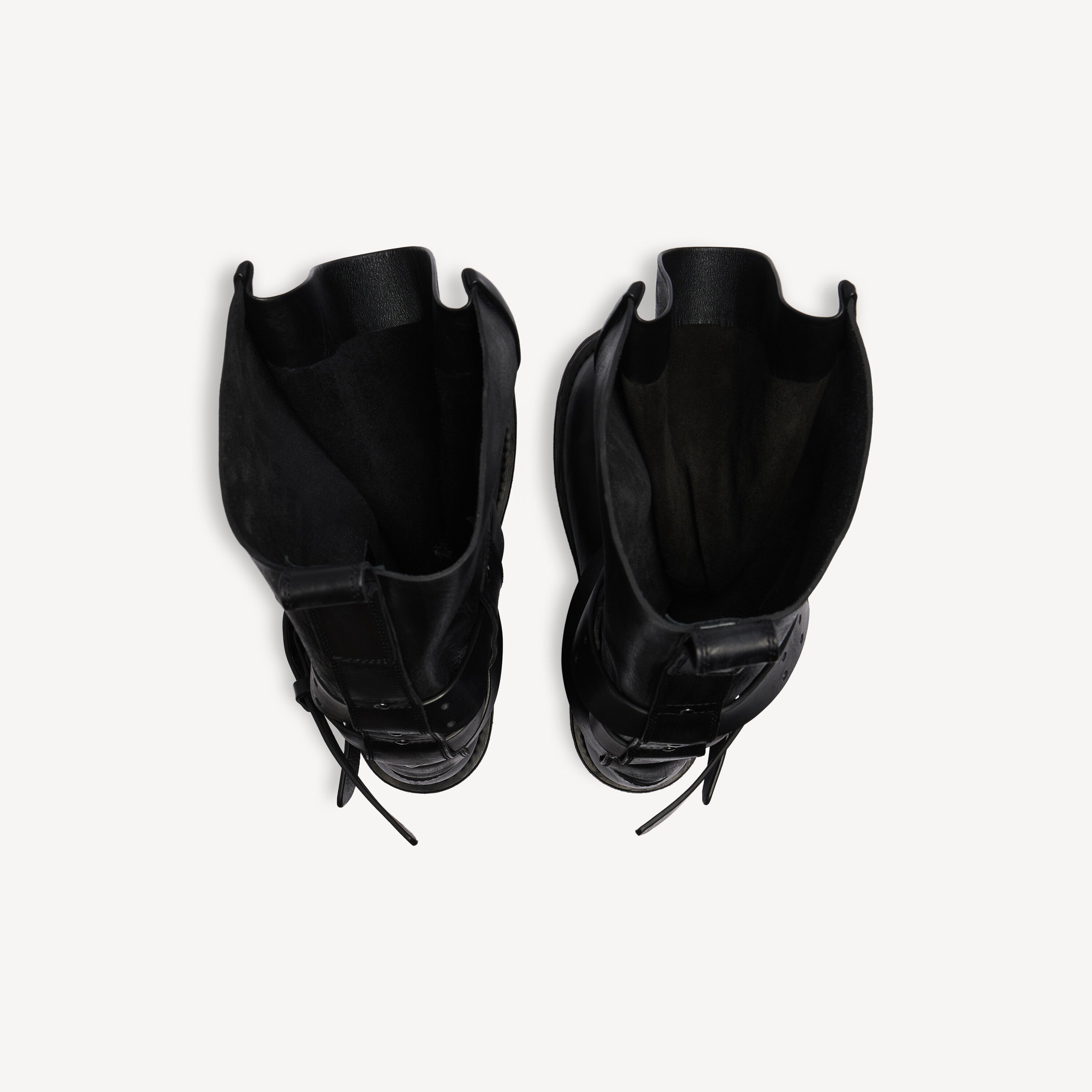BALENCIAGA HIGH VENOM BOOT IN BLACK