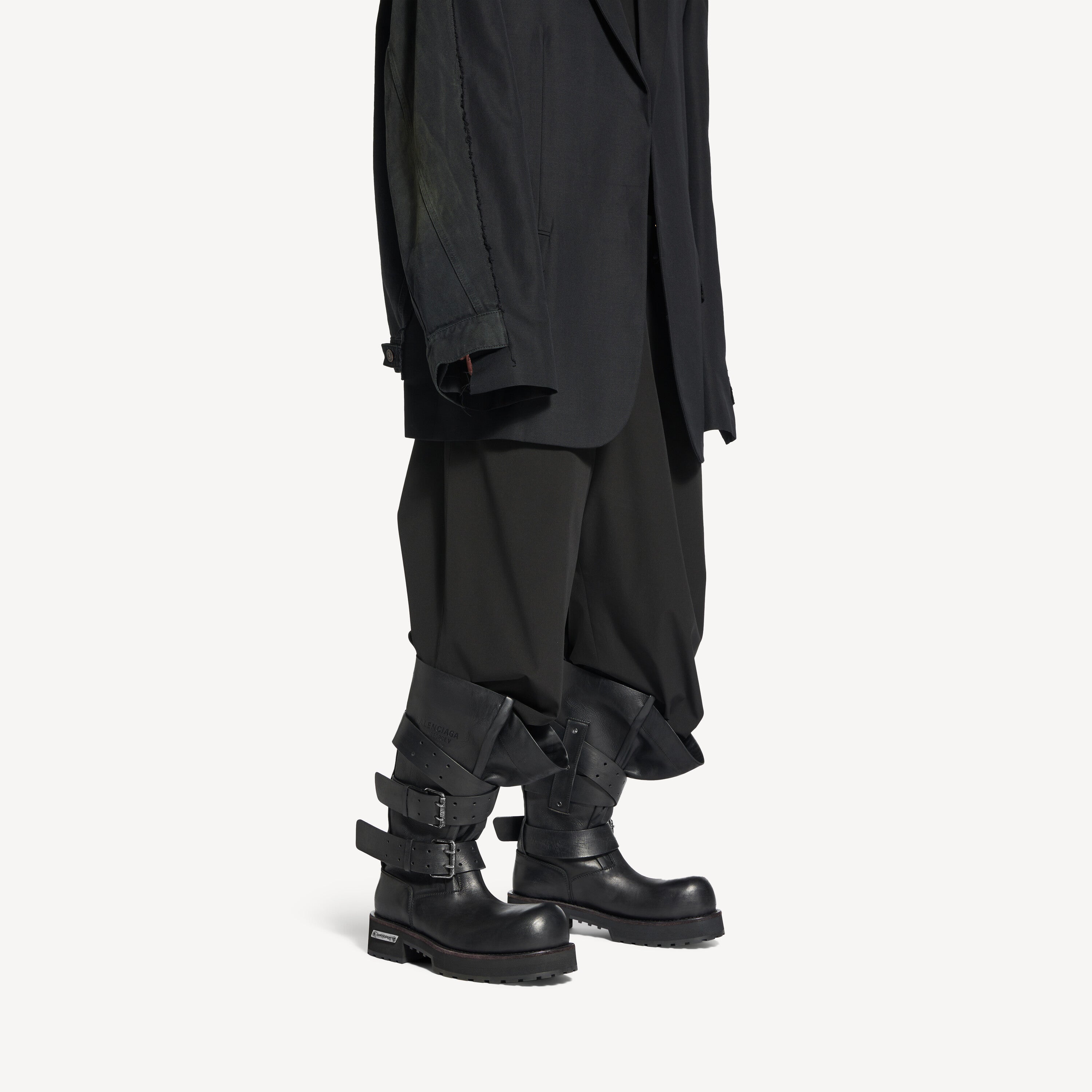 BALENCIAGA HIGH VENOM BOOT IN BLACK