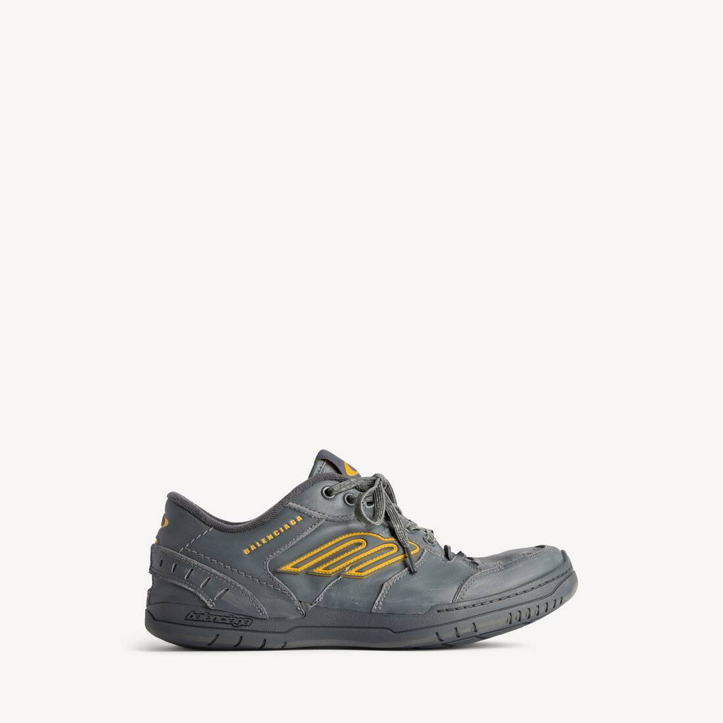 BALENCIAGA HAMPTONS WORN-OUT SNEAKER IN GREY/YELLOW