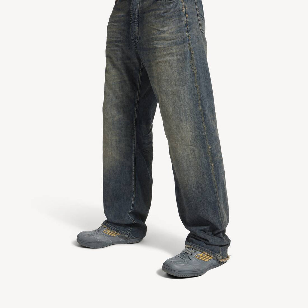 BALENCIAGA HAMPTONS WORN-OUT SNEAKER IN GREY/YELLOW