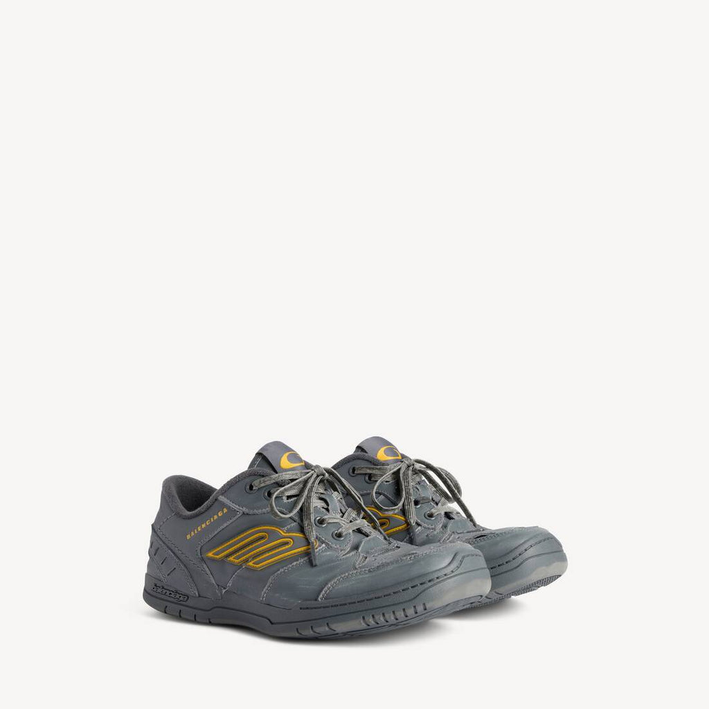 BALENCIAGA HAMPTONS WORN-OUT SNEAKER IN GREY/YELLOW