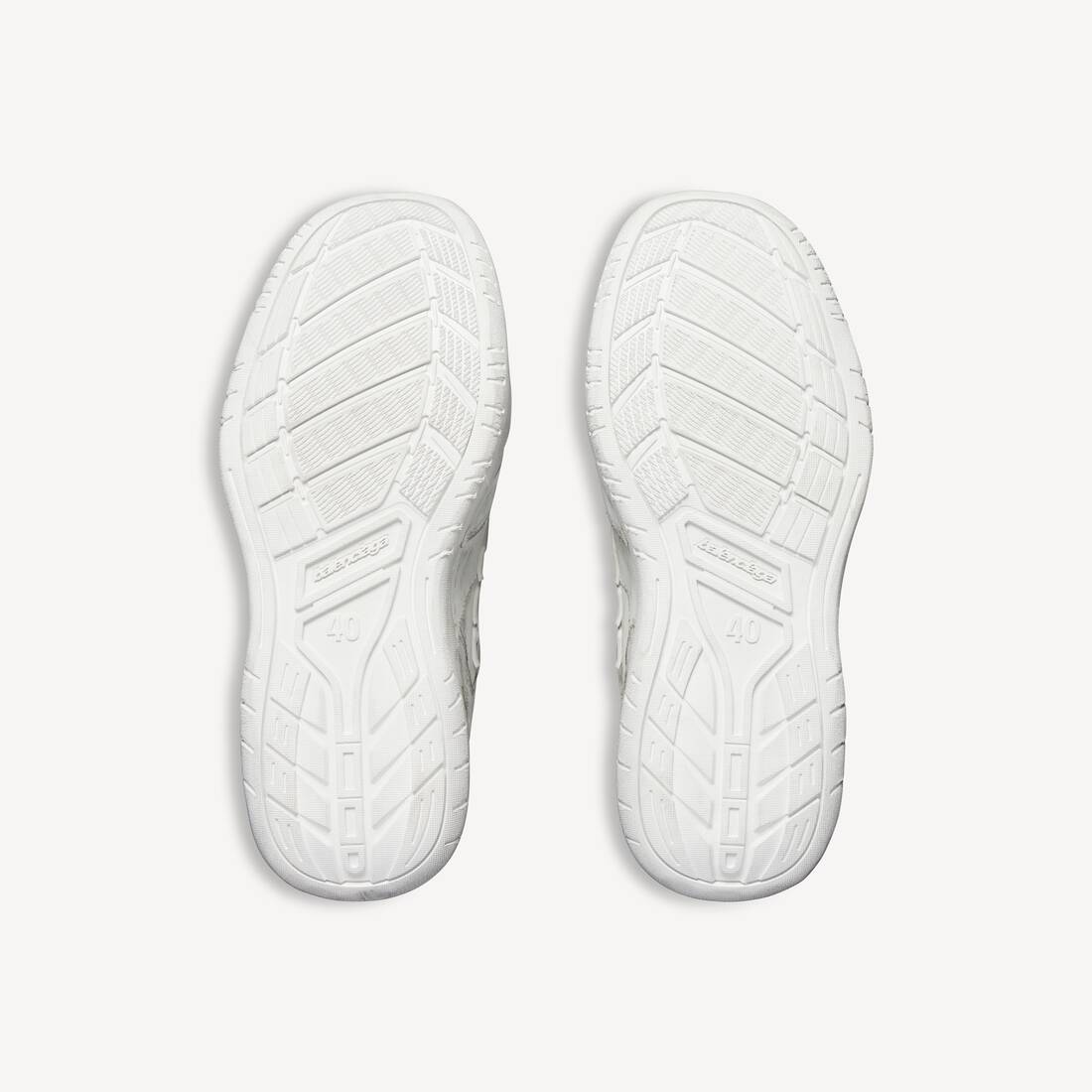 BALENCIAGA HAMPTONS WORN-OUT SNEAKER IN WHITE/DARK BLUE/GREY