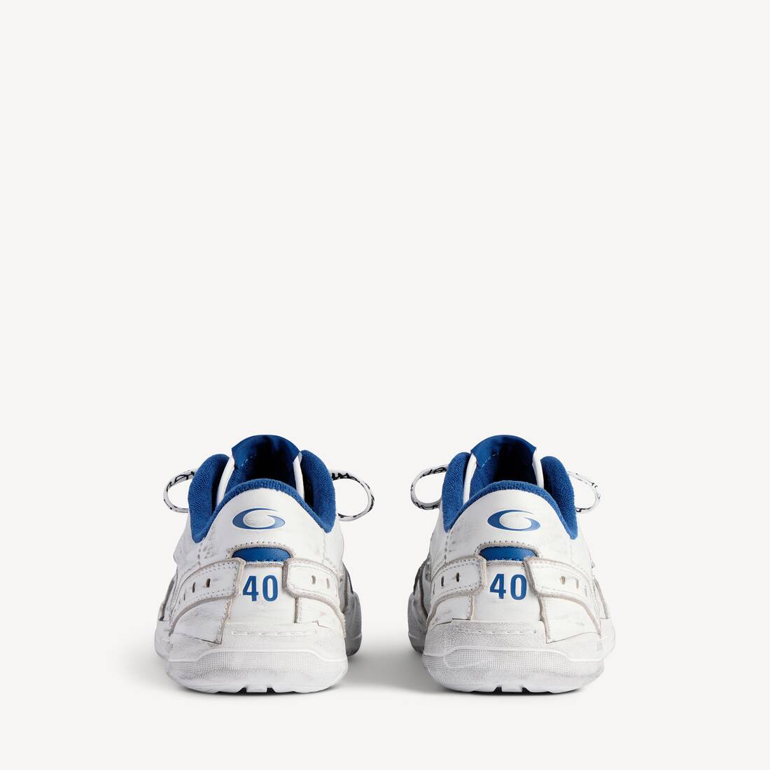 BALENCIAGA HAMPTONS WORN-OUT SNEAKER IN WHITE/DARK BLUE/GREY