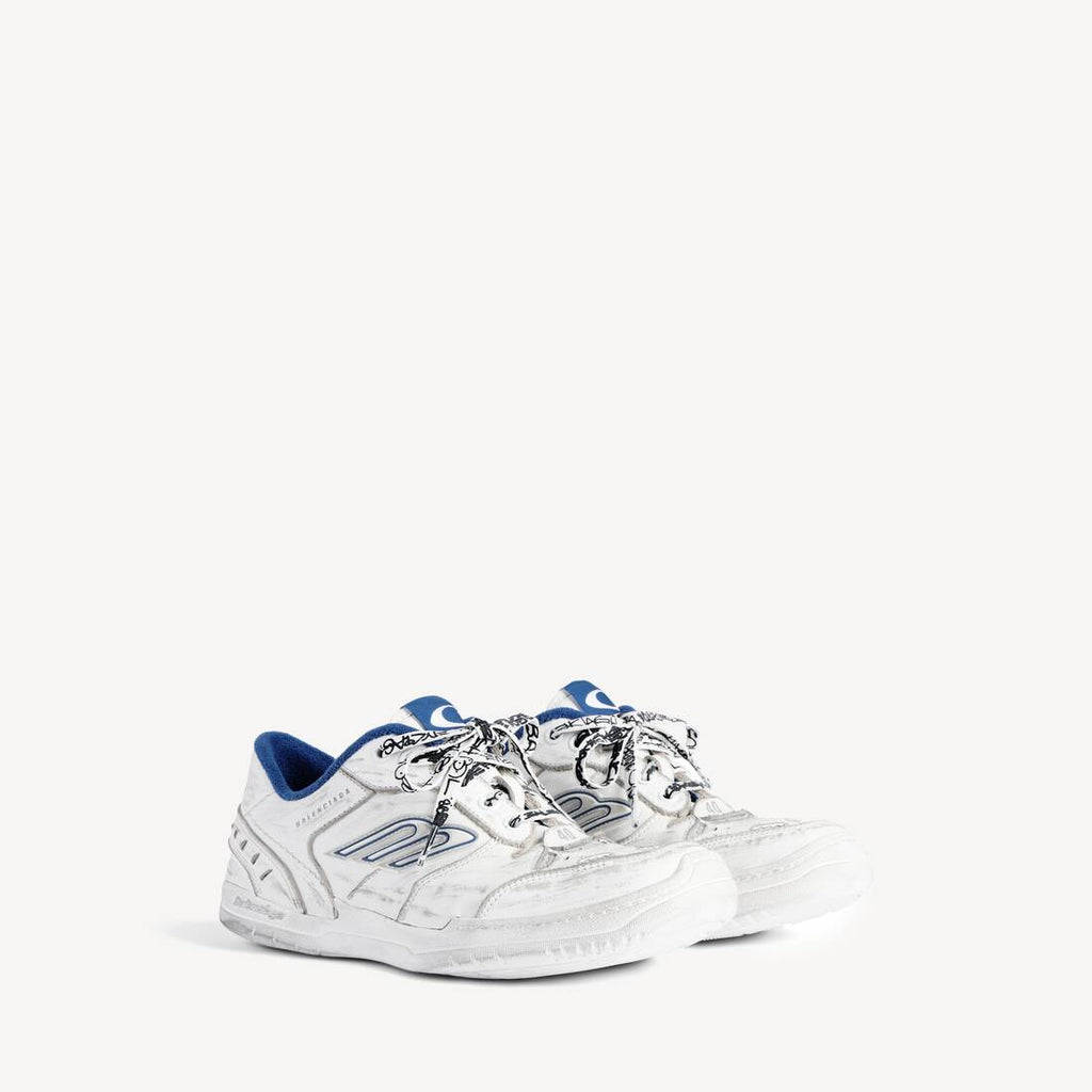 BALENCIAGA HAMPTONS WORN-OUT SNEAKER IN WHITE/DARK BLUE/GREY
